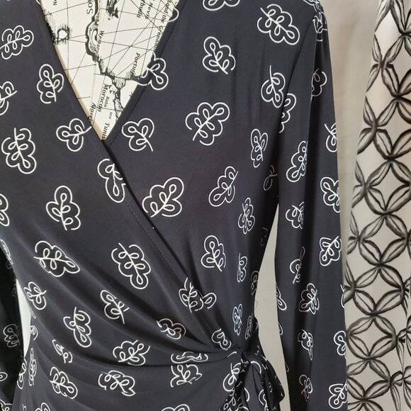 Anne Klein Long Sleeve Black & Cream Pattern Dress - Size 8 - Picture 3 of 3